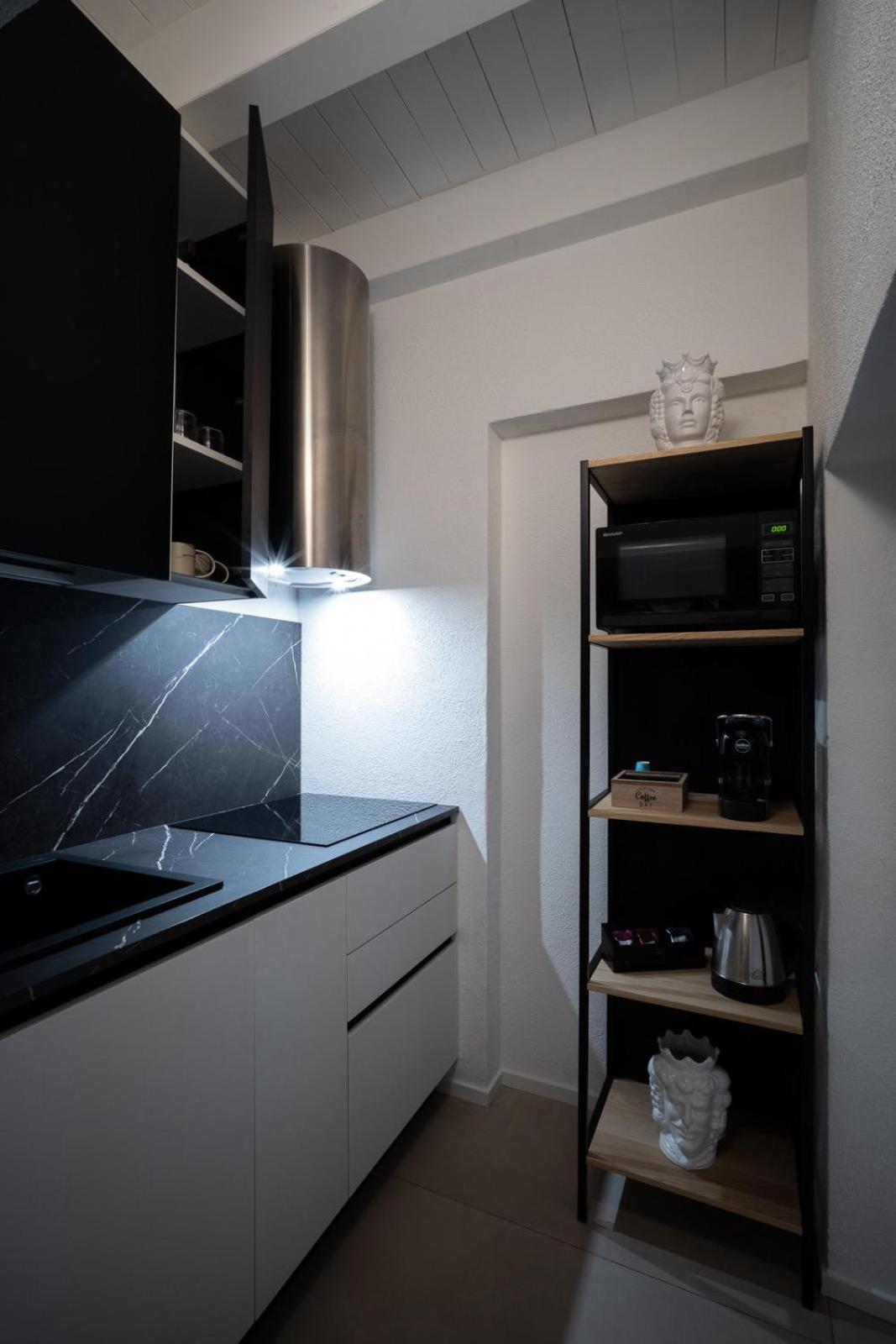 Santateresa19 Suite & Spa Palermo Buitenkant foto